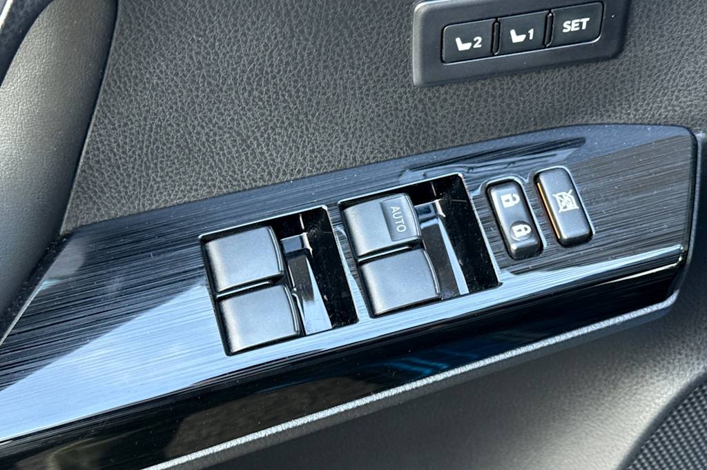 Thumbnail: 2016 Toyota RAV4 - 22
