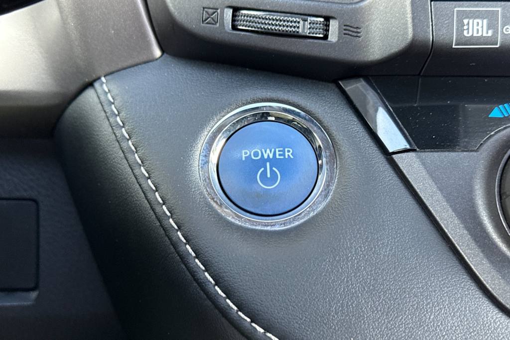 Thumbnail: 2016 Toyota RAV4 - 27