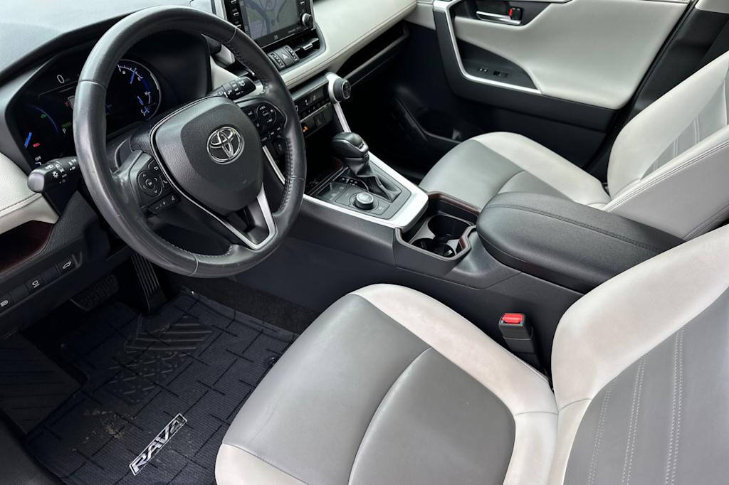 Thumbnail: 2019 Toyota RAV4 - 9