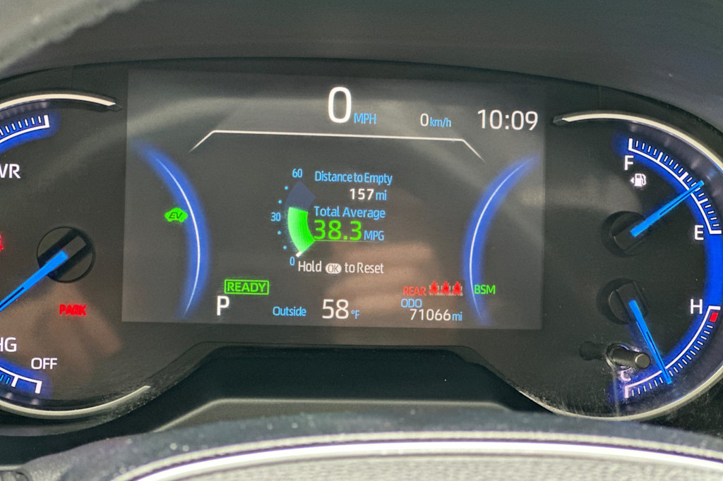 Thumbnail: 2019 Toyota RAV4 - 29