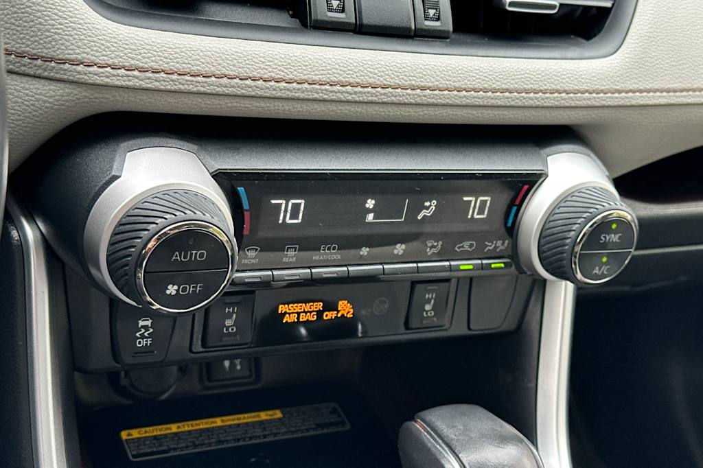 Thumbnail: 2019 Toyota RAV4 - 26