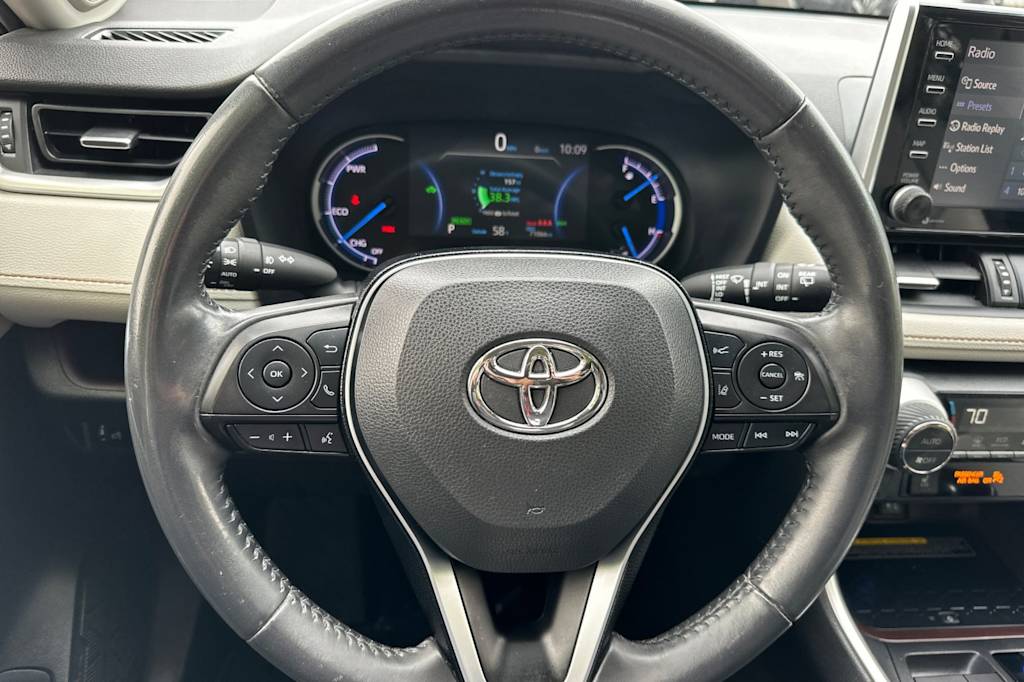 Thumbnail: 2019 Toyota RAV4 - 28