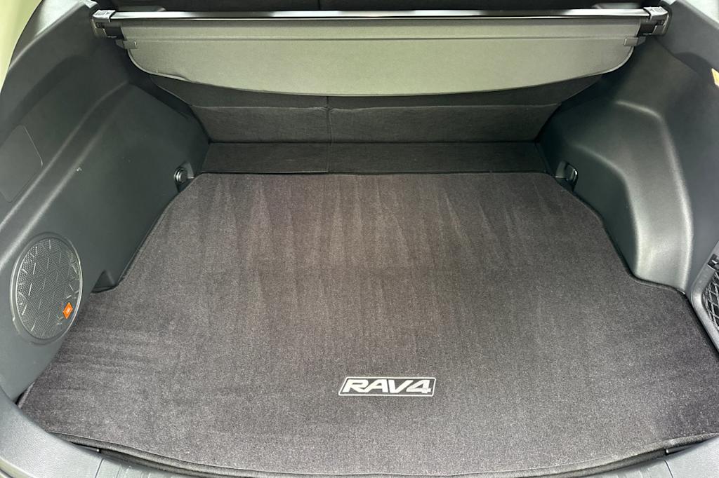 Thumbnail: 2019 Toyota RAV4 - 16