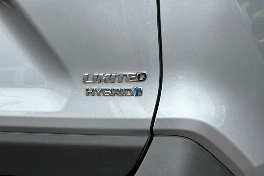 Thumbnail: 2019 Toyota RAV4 - 7