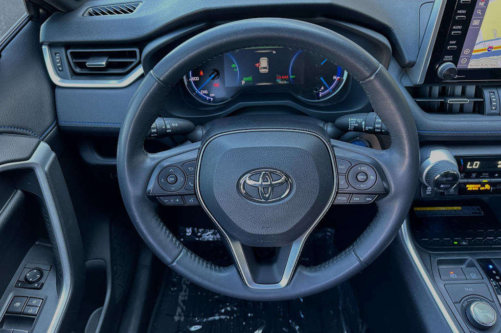 2020 Toyota RAV4 XSE 11