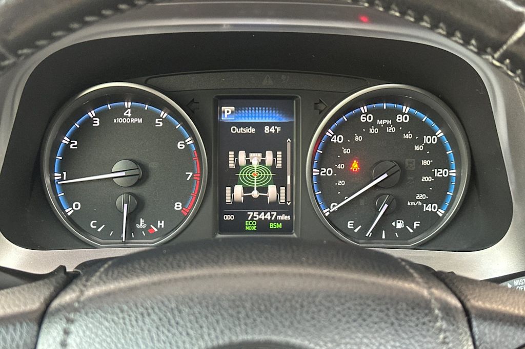 Thumbnail: 2018 Toyota RAV4 - 15