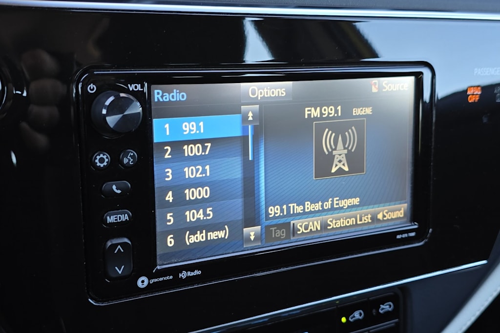 Thumbnail: 2018 Toyota Corolla iM - 13