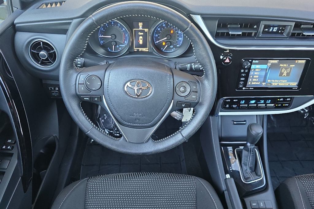 Thumbnail: 2018 Toyota Corolla iM - 8