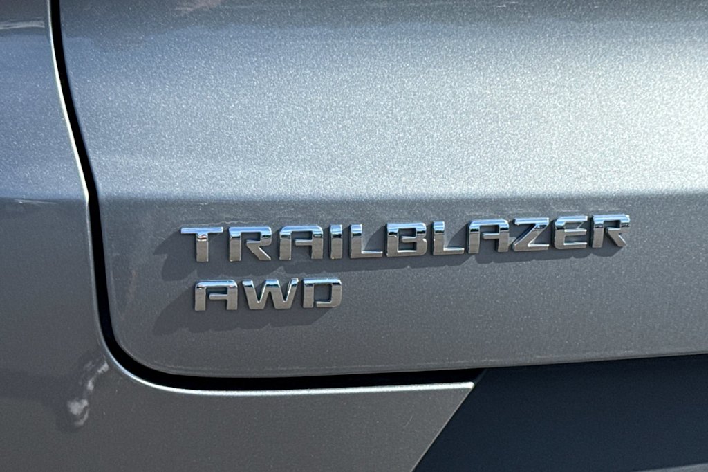 Thumbnail: 2025 Chevrolet TrailBlazer - 7