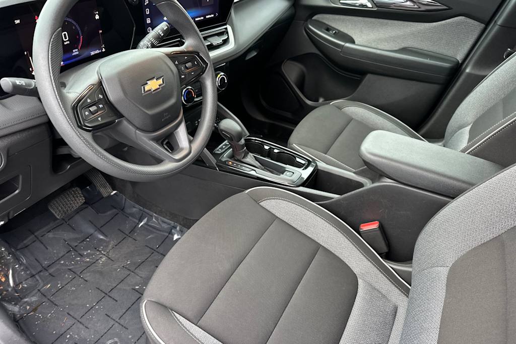 Thumbnail: 2025 Chevrolet TrailBlazer - 9