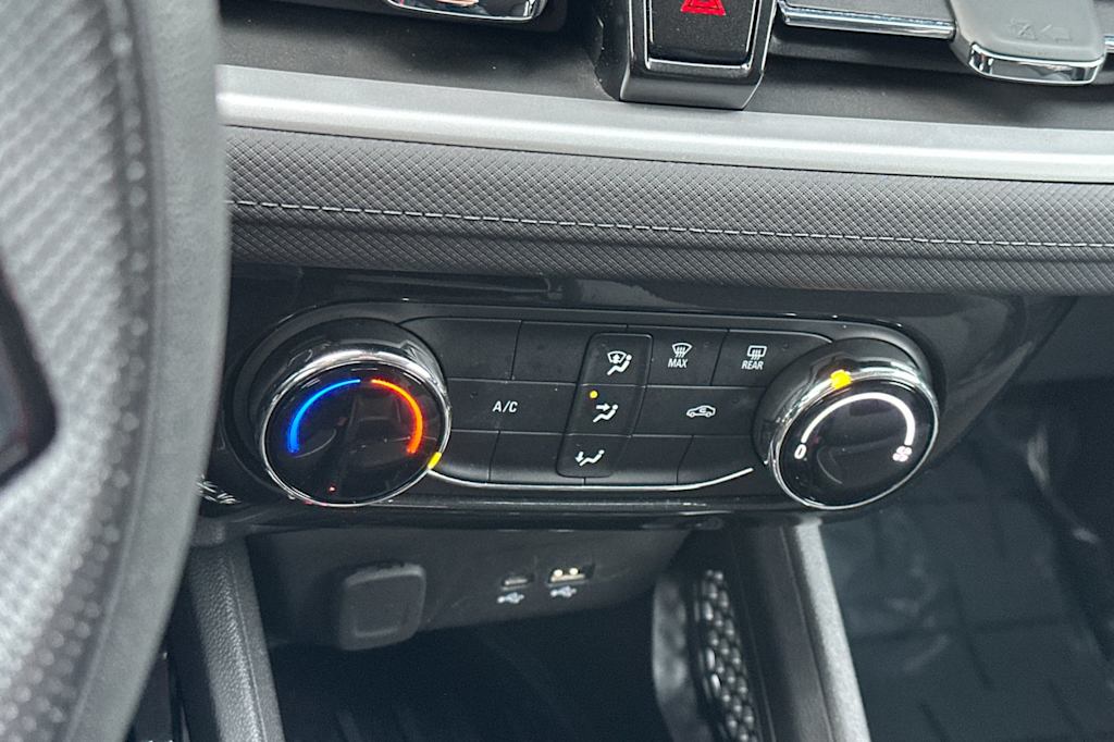 Thumbnail: 2025 Chevrolet TrailBlazer - 25