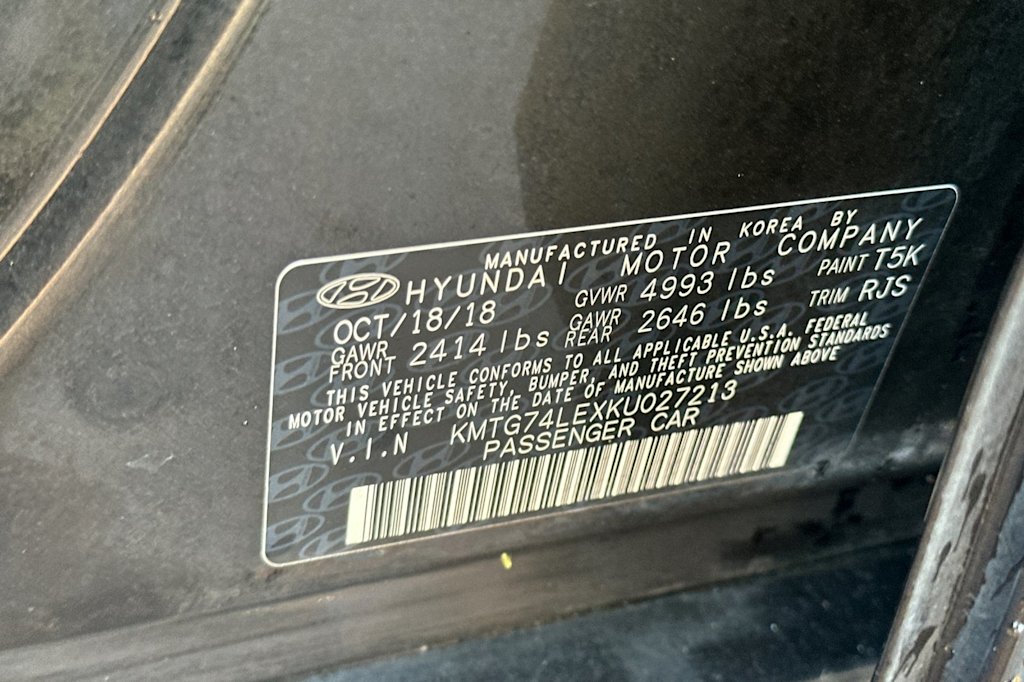 Thumbnail: 2019 Genesis G70 - 16