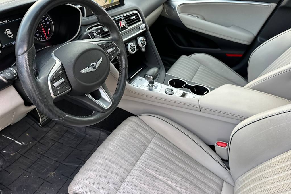 Thumbnail: 2019 Genesis G70 - 9