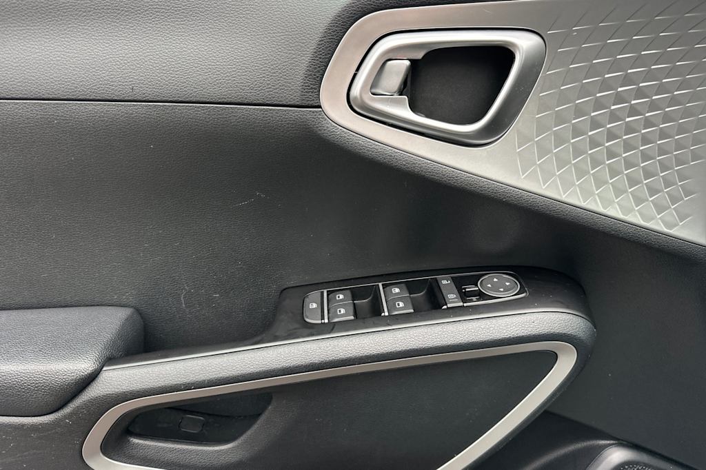 2023 Kia Soul S 20