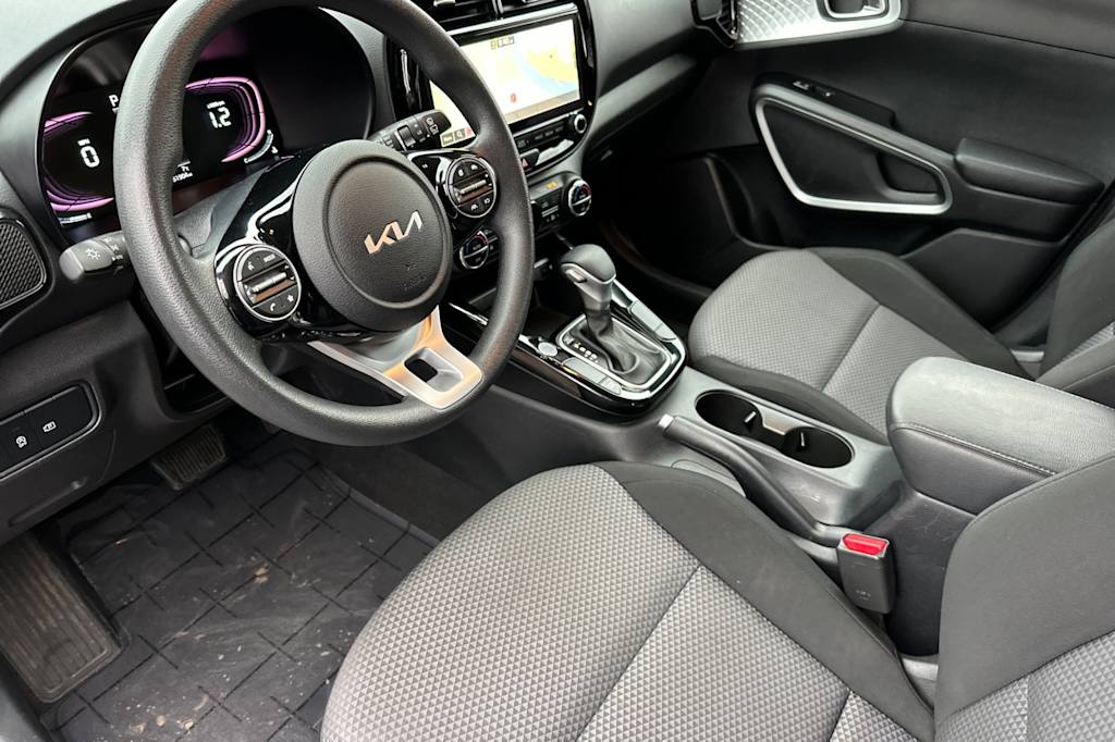 2023 Kia Soul S 8