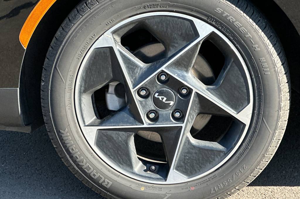 Thumbnail: 2023 Kia Soul - 7