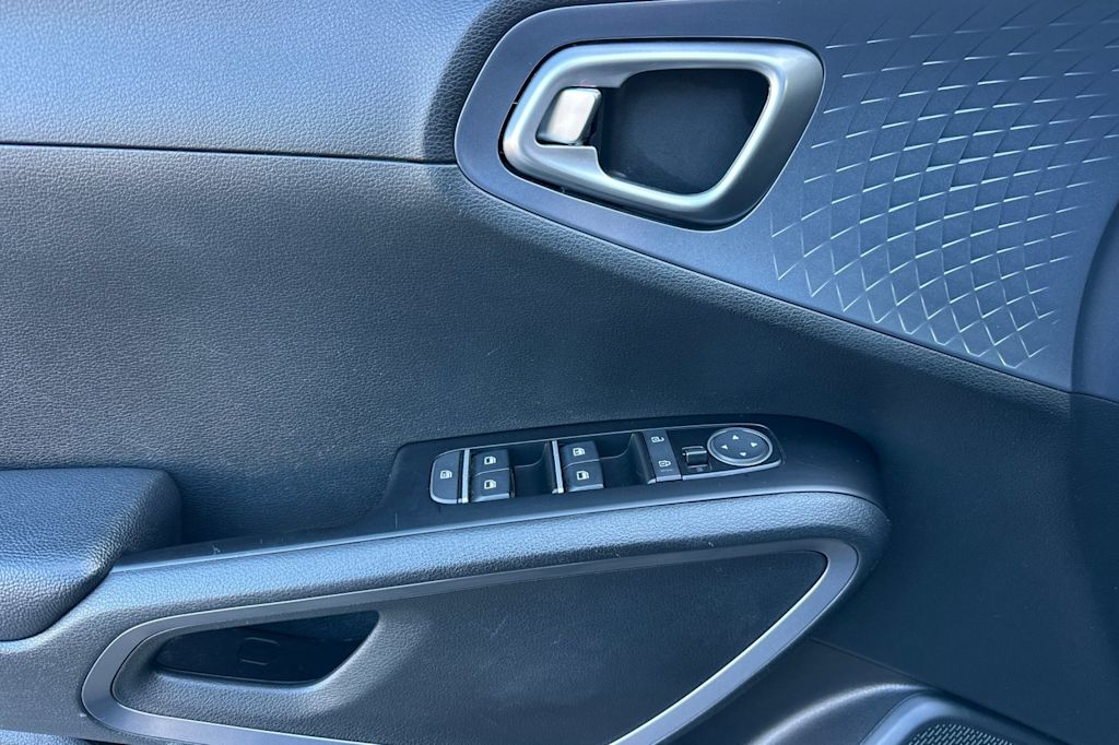 Thumbnail: 2023 Kia Soul - 22