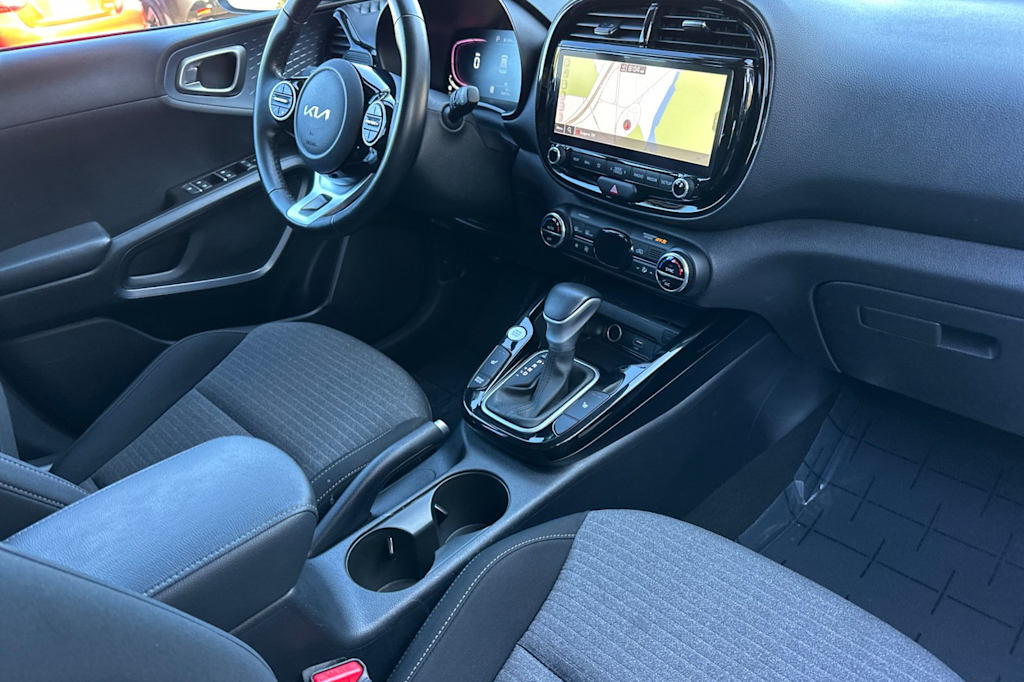 Thumbnail: 2023 Kia Soul - 11