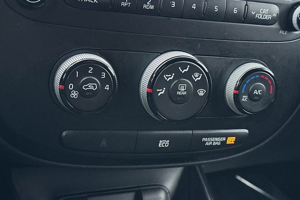 Thumbnail: 2015 Kia Soul - 23