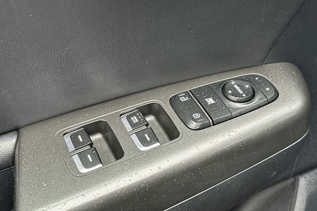 Thumbnail: 2017 Kia Sportage - 22