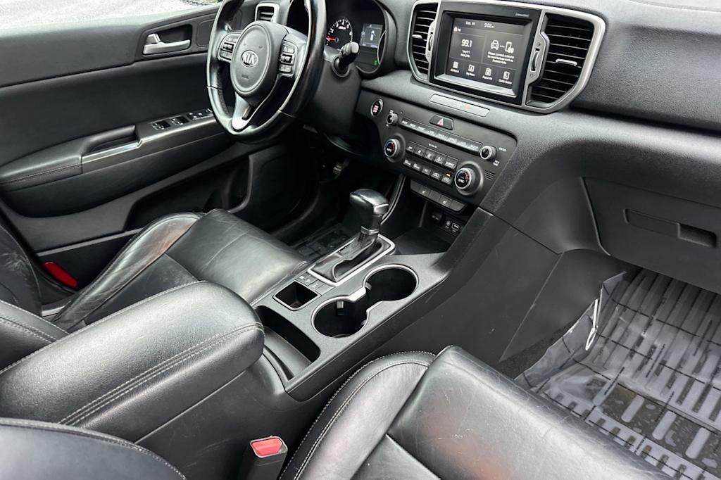 Thumbnail: 2017 Kia Sportage - 12