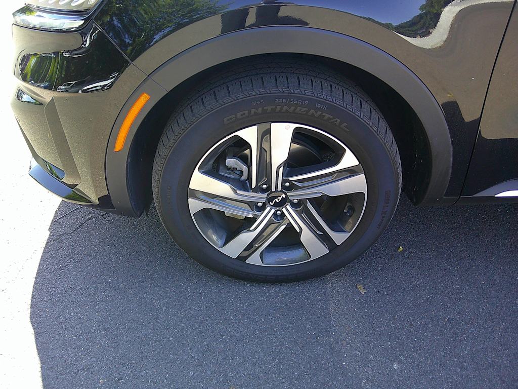 Thumbnail: 2023 Kia Sorento - 6