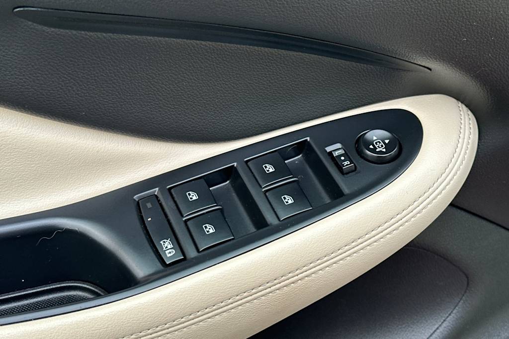 Thumbnail: 2017 Buick Envision - 22