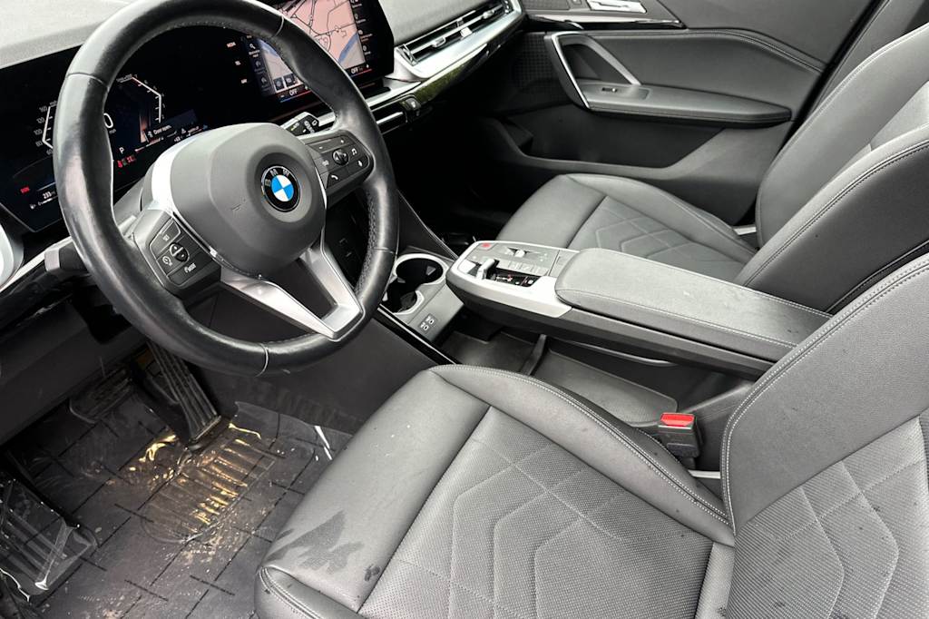 Thumbnail: 2023 BMW X1 - 10