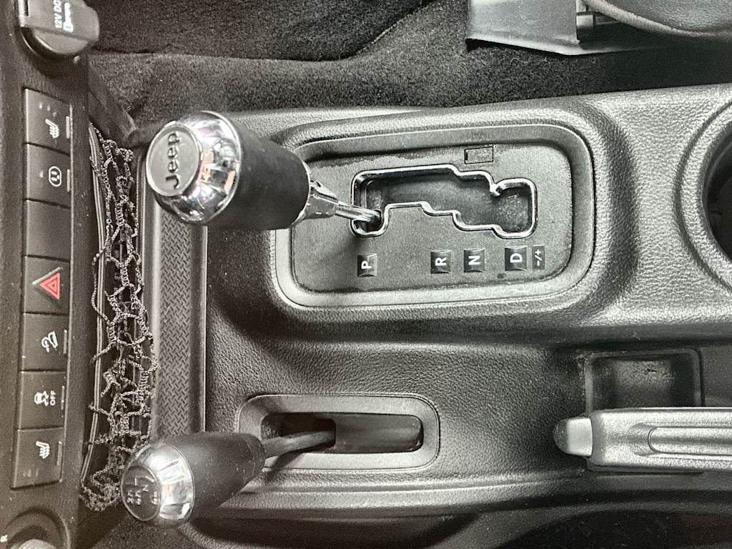 Thumbnail: 2014 Jeep Wrangler - 12