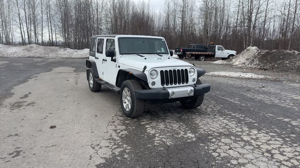 Thumbnail: 2015 Jeep Wrangler - 13