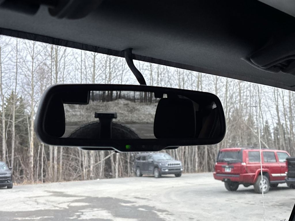 Thumbnail: 2015 Jeep Wrangler - 28