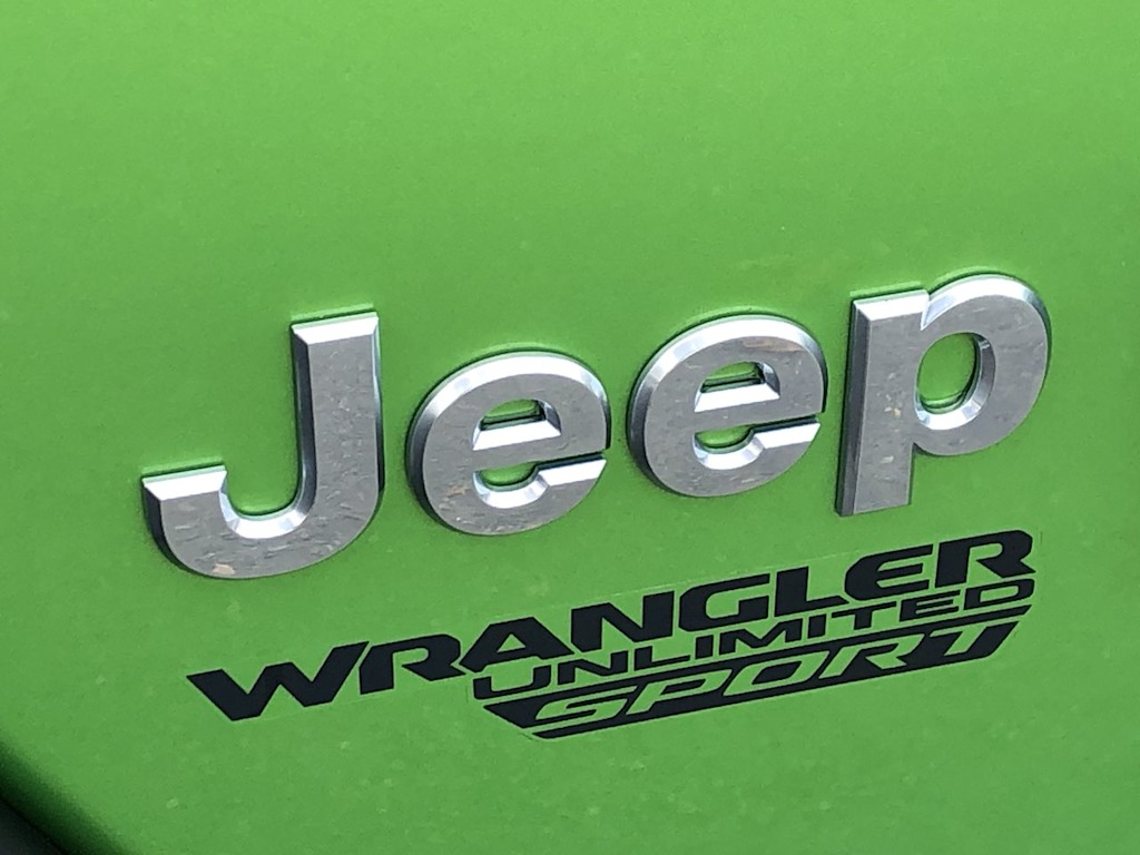 2020 Jeep Wrangler Unlimited Sport 28