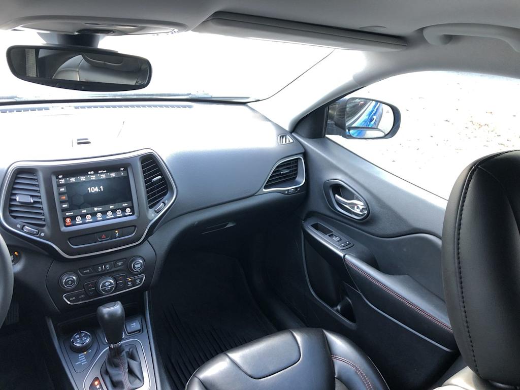 Thumbnail: 2022 Jeep Cherokee - 10