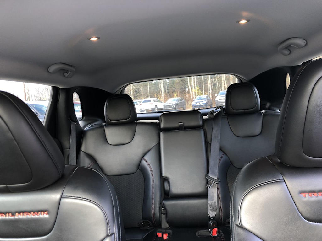 Thumbnail: 2022 Jeep Cherokee - 32