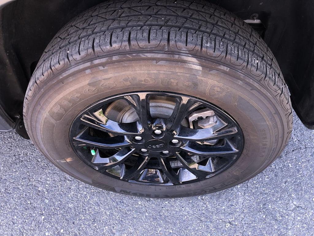 Thumbnail: 2023 Jeep Cherokee - 8