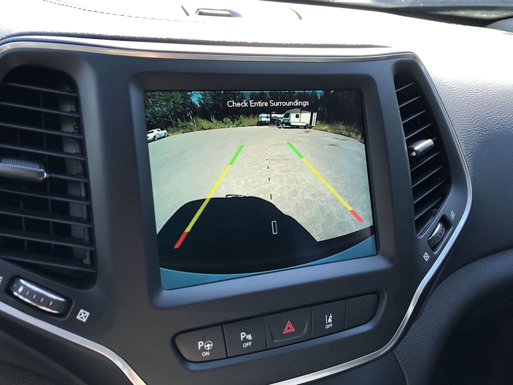 Thumbnail: 2023 Jeep Cherokee - 28