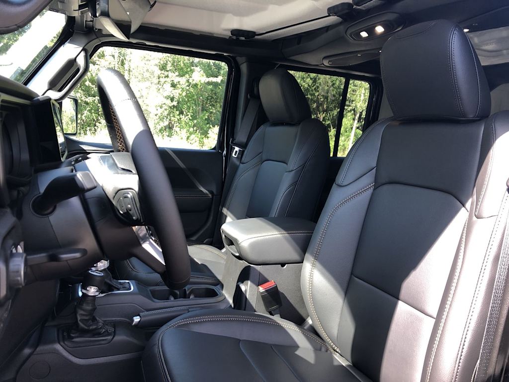 Thumbnail: 2025 Jeep Wrangler - 10