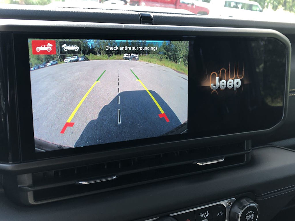 Thumbnail: 2025 Jeep Wrangler - 28