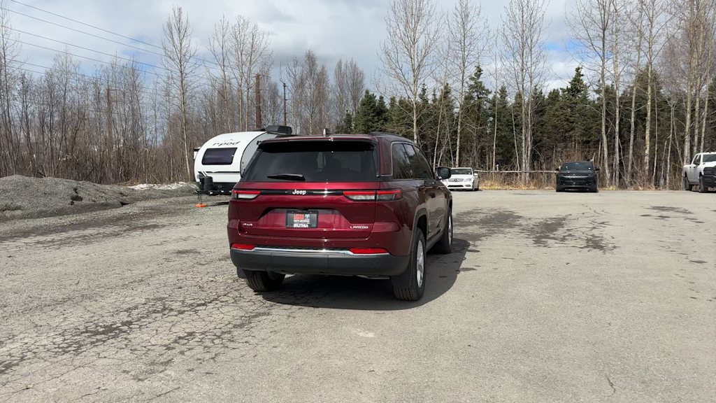 Thumbnail: 2026 Jeep Grand Cherokee - 14