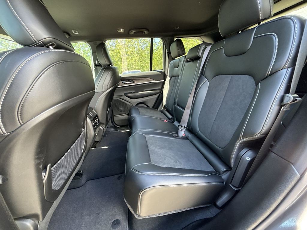Thumbnail: 2026 Jeep Grand Cherokee - 11