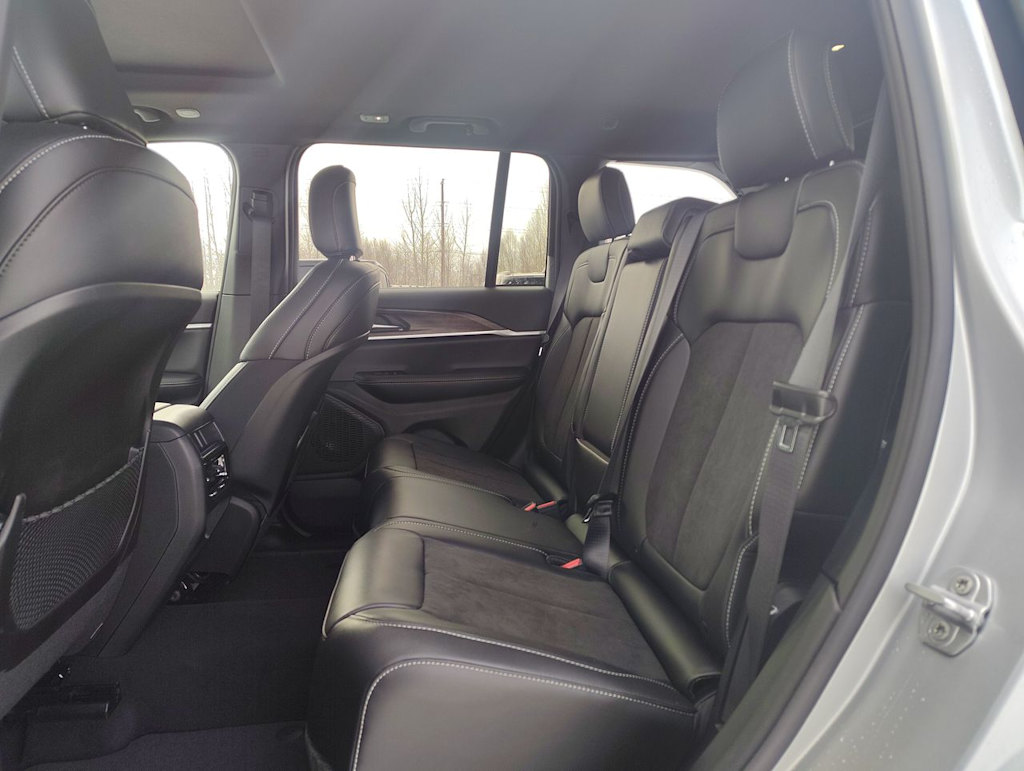 Thumbnail: 2026 Jeep Grand Cherokee - 11