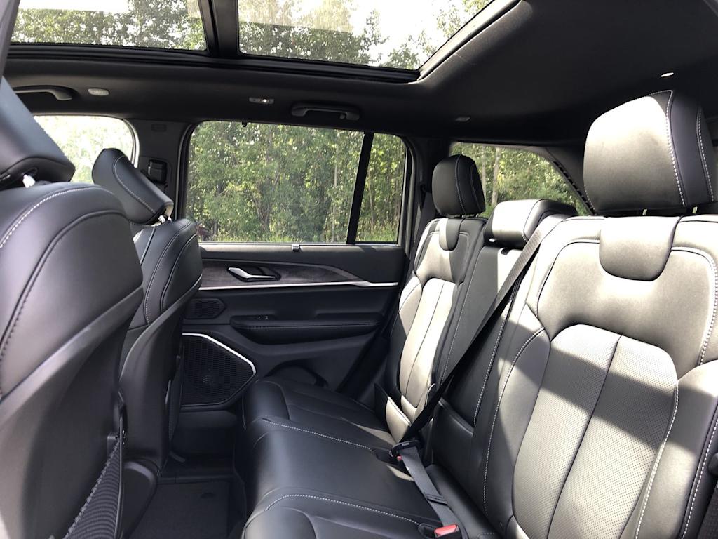 Thumbnail: 2025 Jeep Grand Cherokee - 11