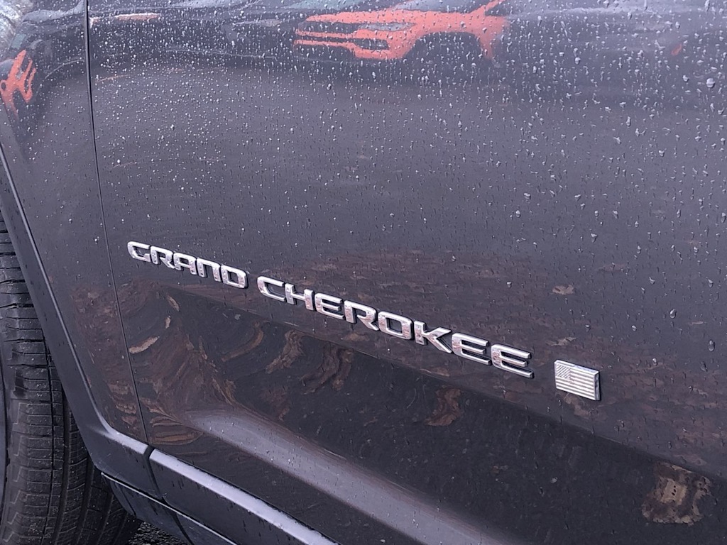 Thumbnail: 2023 Jeep Grand Cherokee - 7
