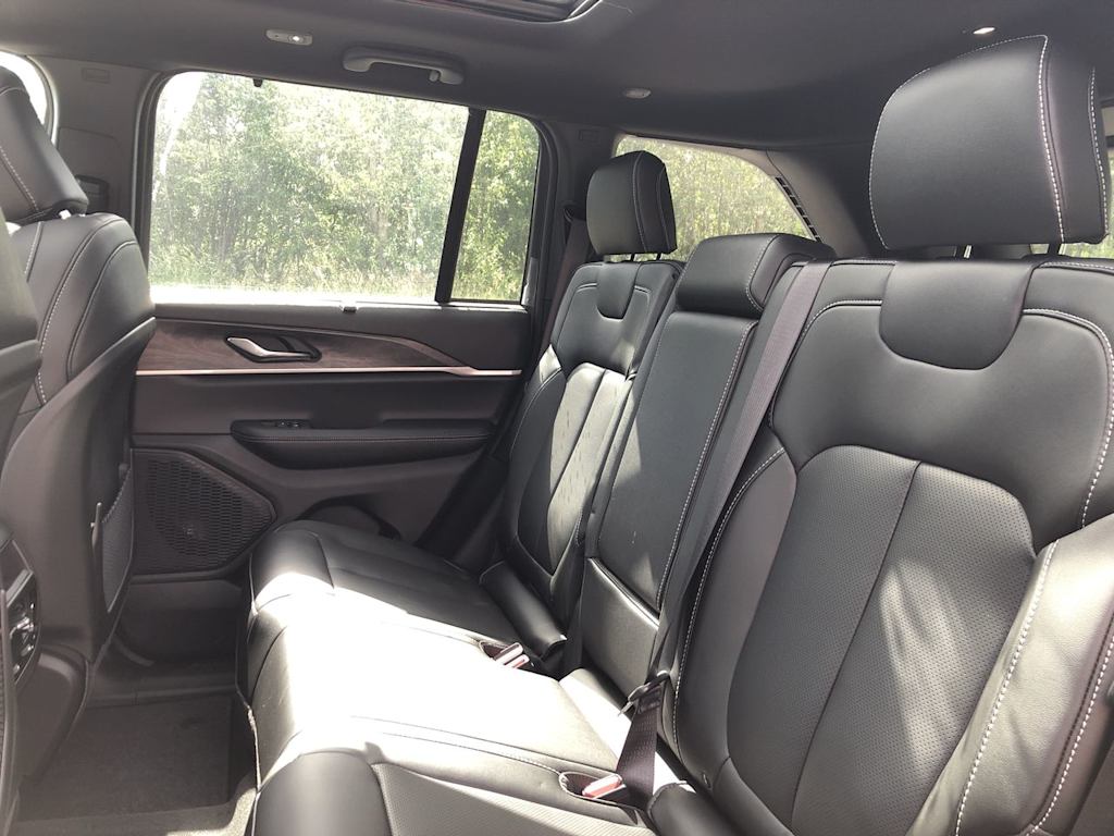 Thumbnail: 2025 Jeep Grand Cherokee - 11