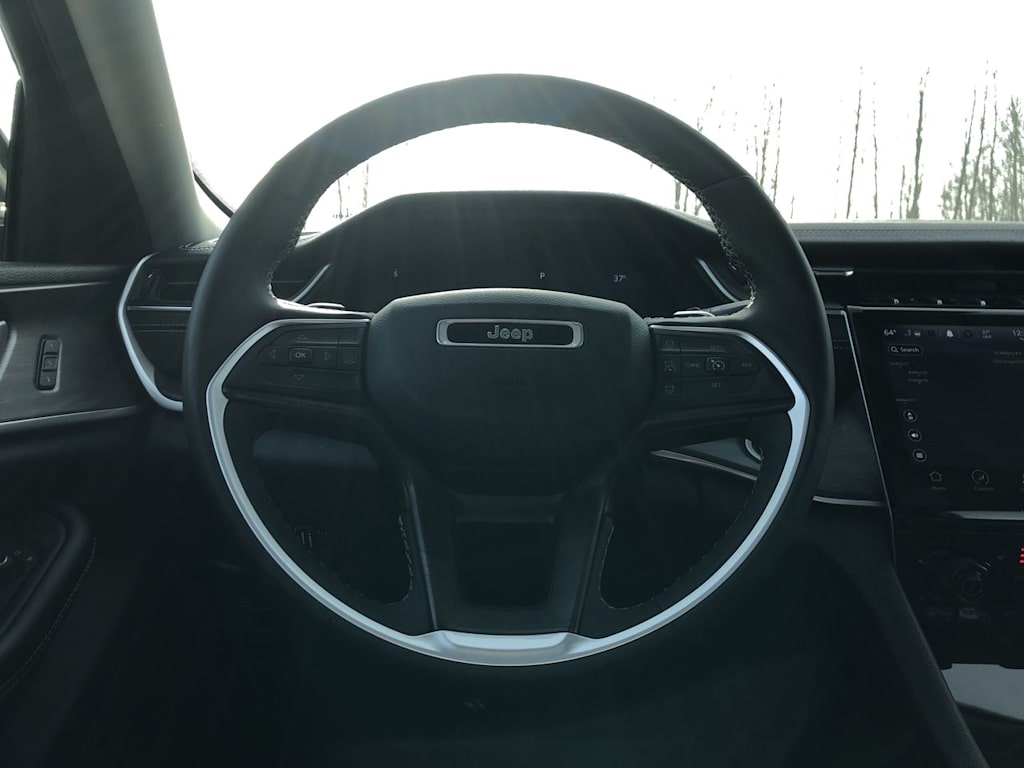 2024 Jeep Grand Cherokee Limited Edition 2