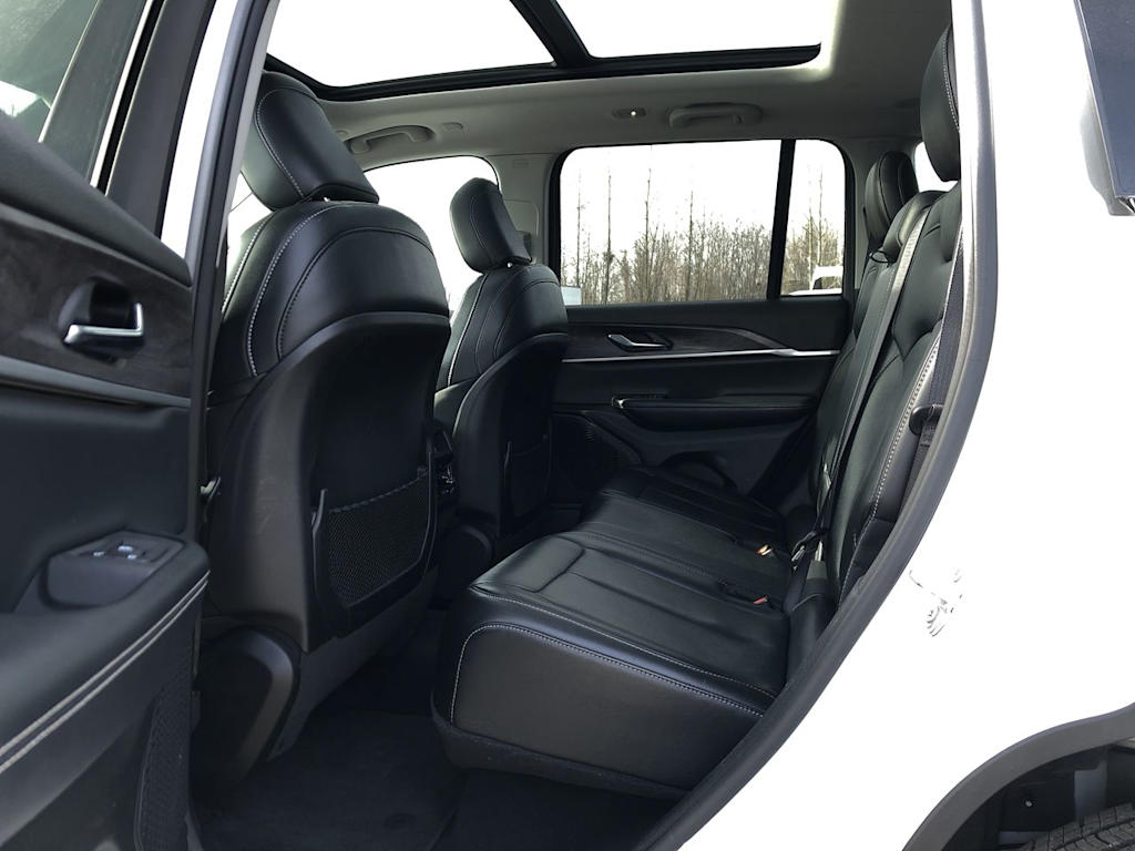 2024 Jeep Grand Cherokee Limited Edition 11