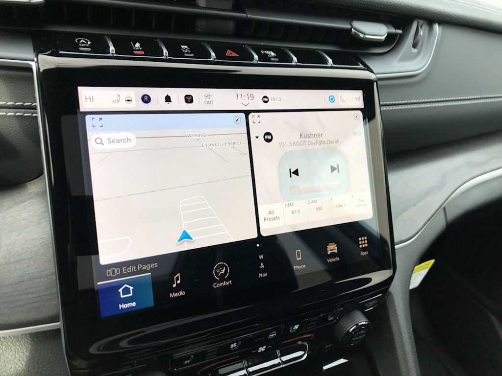 Thumbnail: 2023 Jeep Grand Cherokee - 12