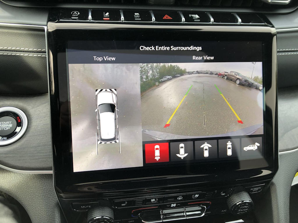 Thumbnail: 2023 Jeep Grand Cherokee - 29