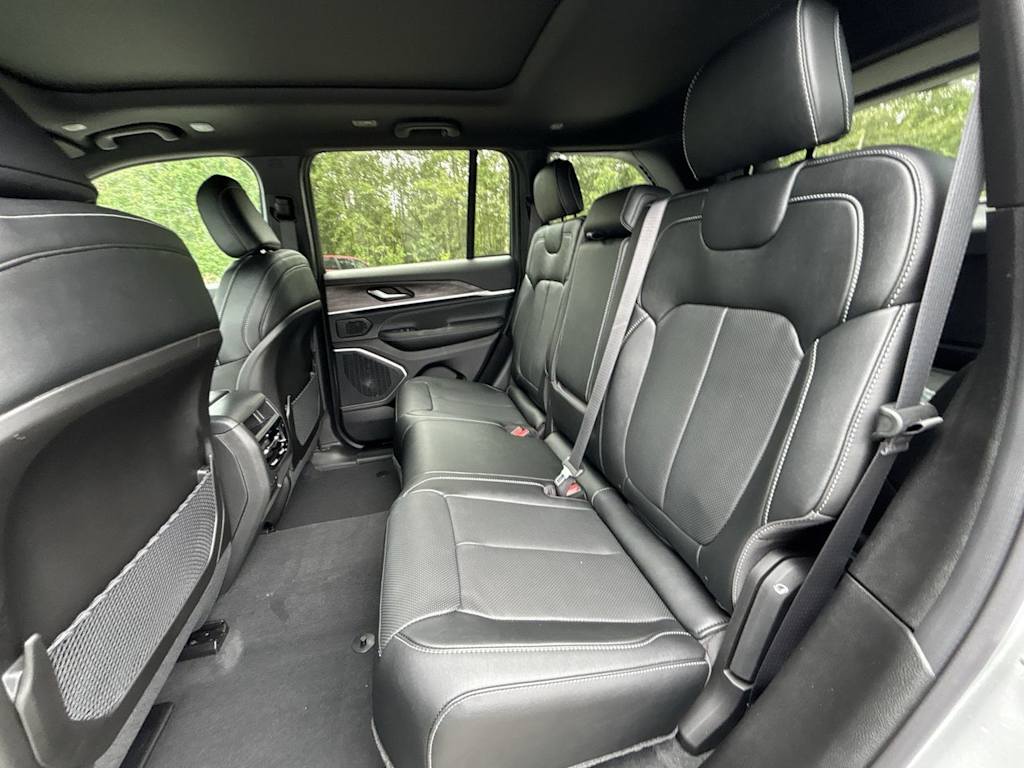 Thumbnail: 2026 Jeep Grand Cherokee - 11
