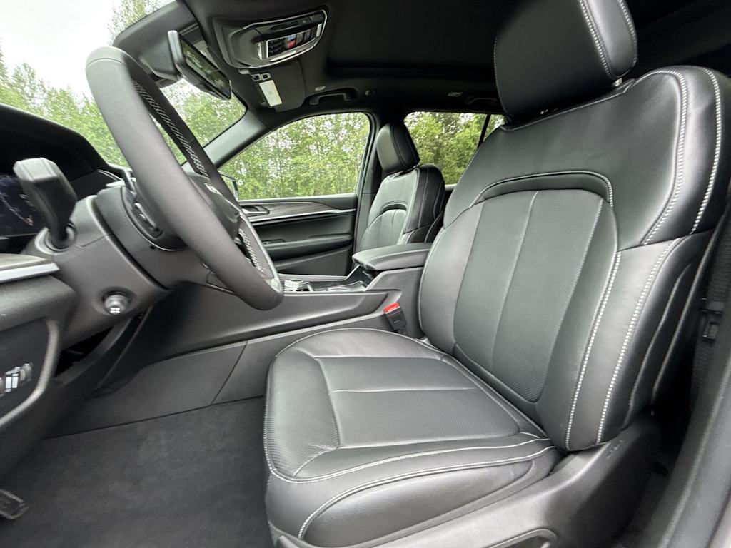 Thumbnail: 2026 Jeep Grand Cherokee - 10